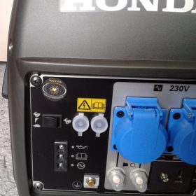 Honda Aggregat / Inverter EU 20i mit aufgeklebtem MSQ E-Pad